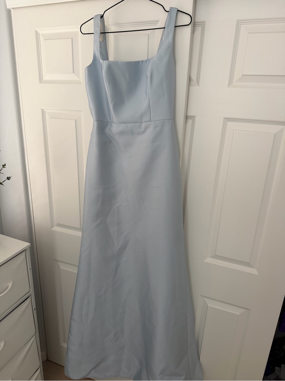 Bella Bridesmaids Light Blue Bridesmaid Dress - ALFRED SUNG | size 4